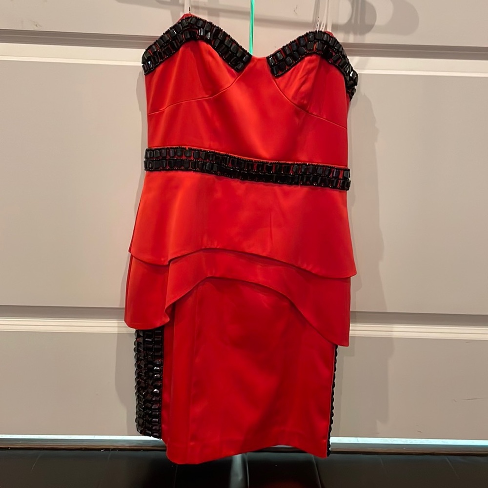 Issue red dress 👗 strapless size 4